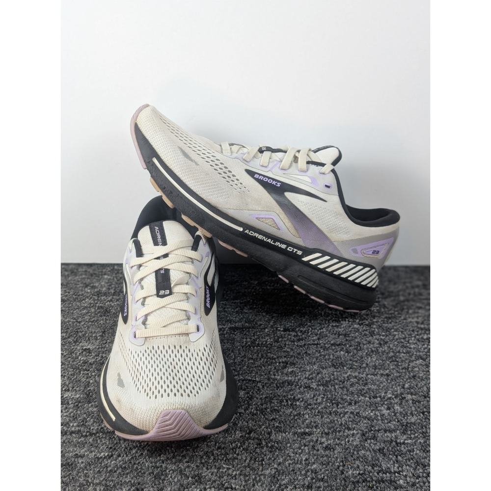 Brooks Adrenaline GTS 23 Women's Size 10 Gray Running Shoes Sneakers 1203811B039